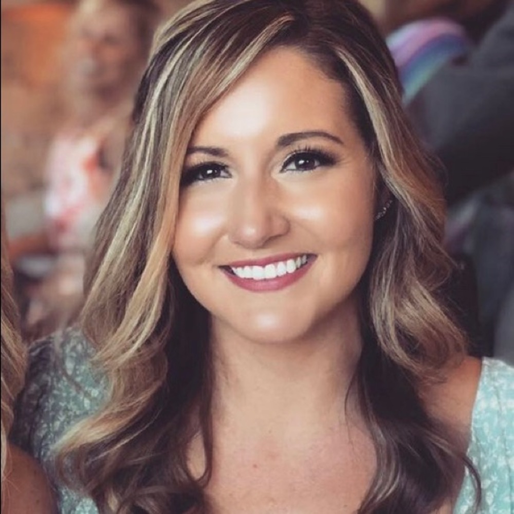 Meet your Posher, Whitney